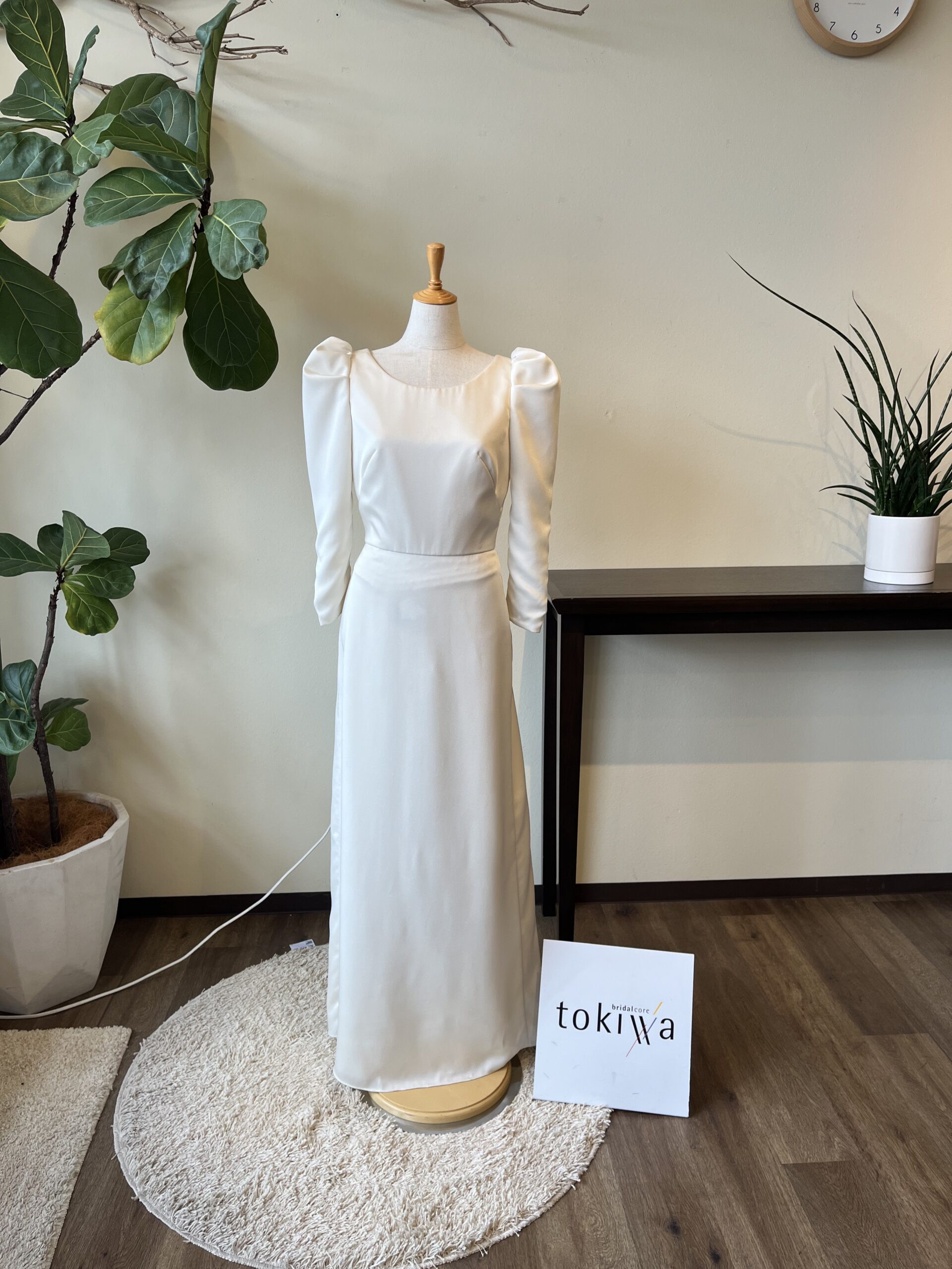 店舗のウエディングドレス　チェンジしました!